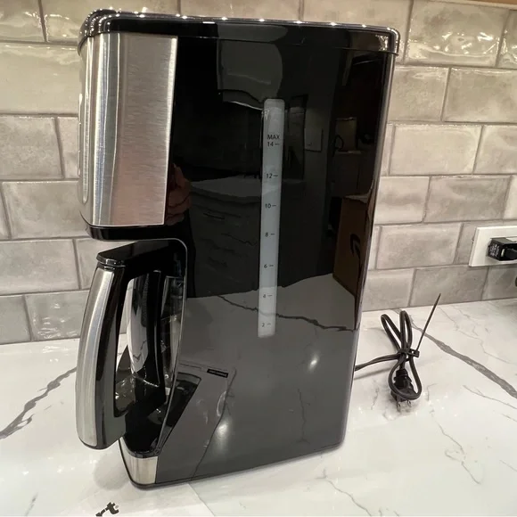 Cuisinart Brew Central 14-Cup Programmable Coffeemaker Coffee Maker CBC-7400PC.* - Picture 5 of 11